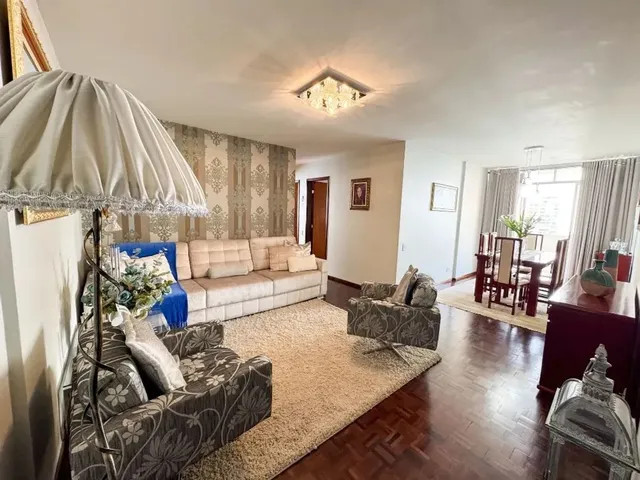 Apartamento 3 quartos e 2 banheiros, à venda, no bairro Bigorrilho em Curitiba
