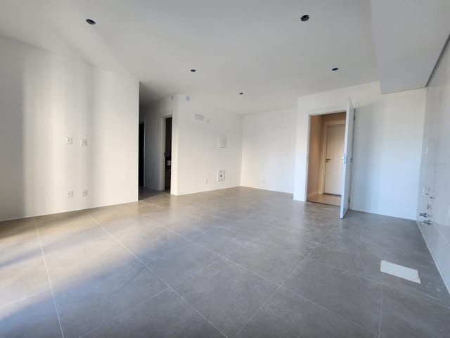 Apartamento 3 quartos e 2 banheiros, à venda, no bairro São Gonçalo em Pelotas