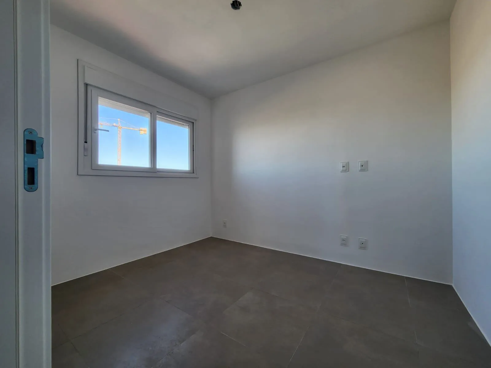 Apartamento à venda no Vitta Gardens Club, São Gonçalo - 70 m², 3 quartos (sendo 1 suíte), ampla sacada com churrasqueira e vaga coberta. - 9