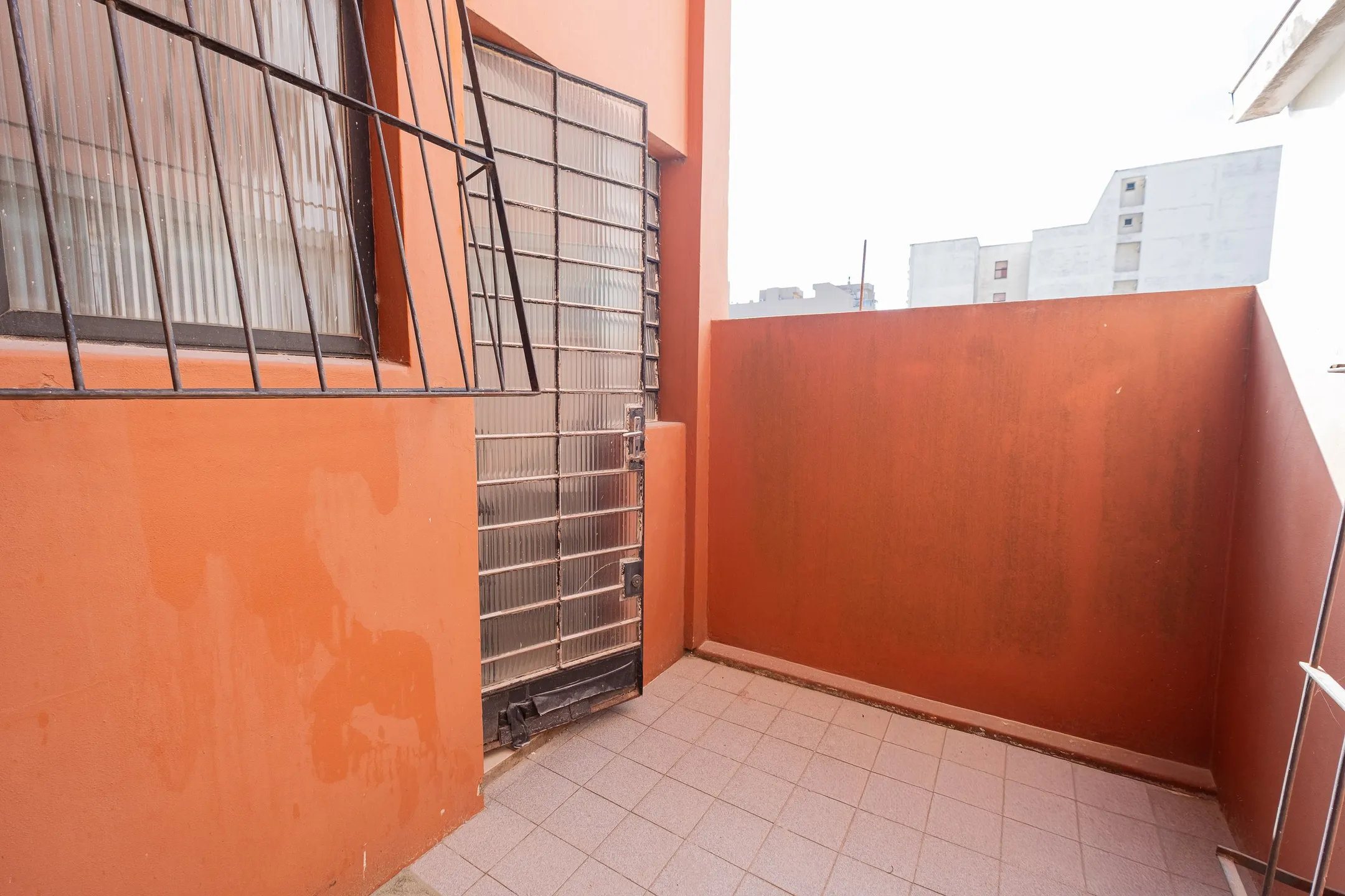 Apartamento à venda no Residencial Pelotas mobiliado, Centro - 54 m², 1 quarto, cozinha planejada, ótima iluminação natural e vaga coberta. - 10