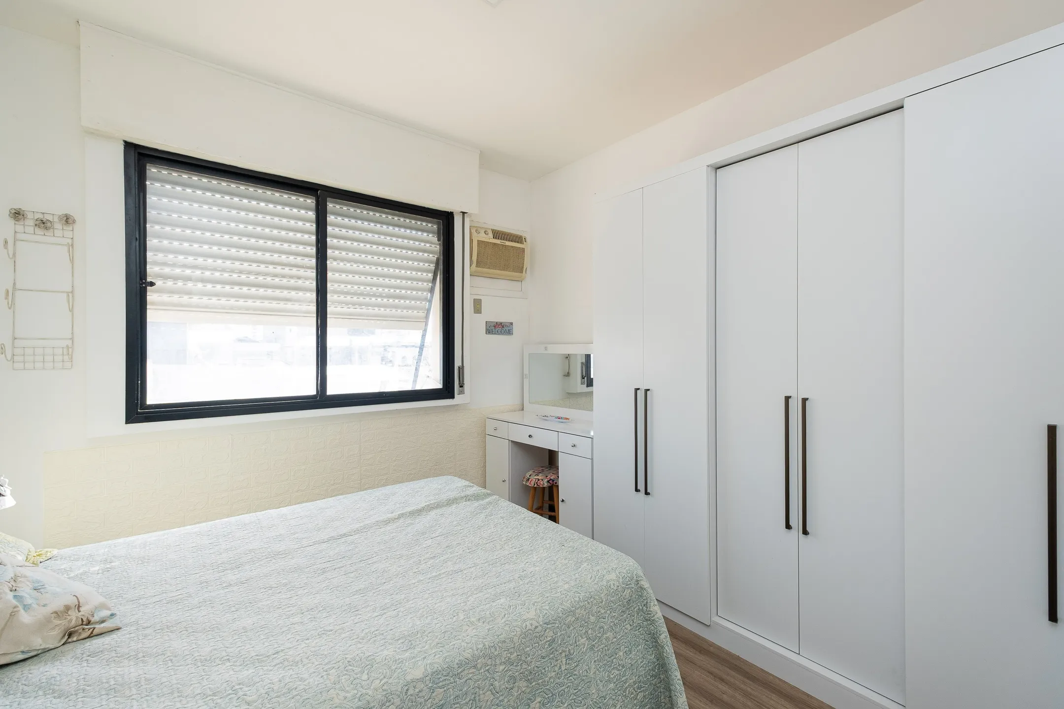 Apartamento à venda no Residencial Pelotas mobiliado, Centro - 54 m², 1 quarto, cozinha planejada, ótima iluminação natural e vaga coberta. - 6