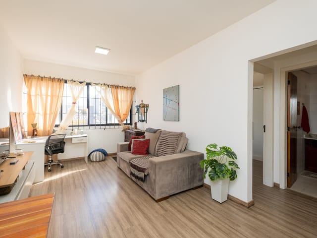 Apartamento 1 quarto e 1 banheiro, à venda, no bairro Centro em Pelotas