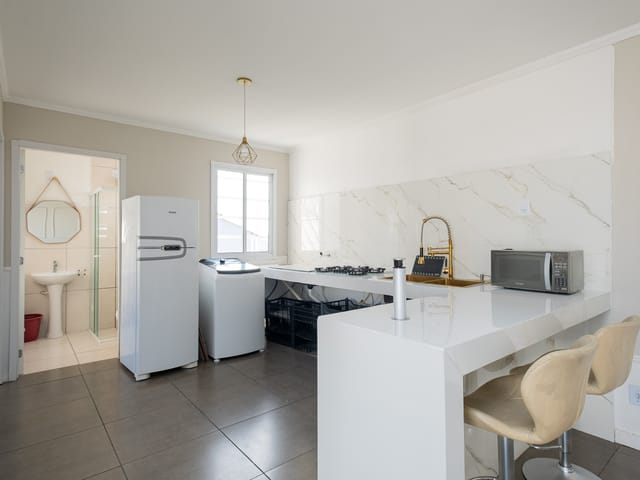 Apartamento com 97m² 2 quartos e 1 banheiro, para alugar, no bairro Centro em Pelotas