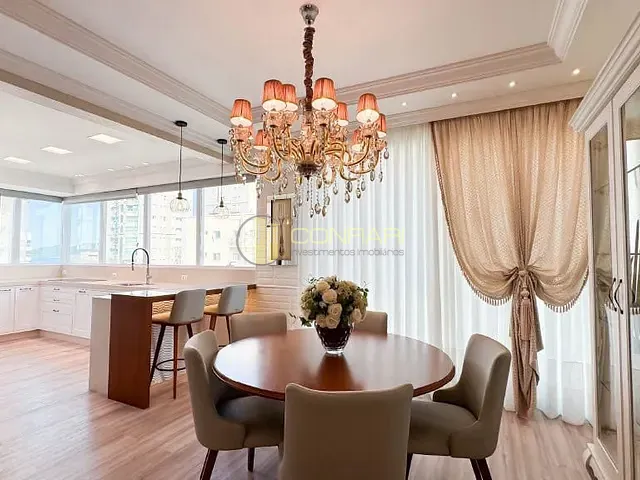 Apartamento com 426m² 4 quartos e 6 banheiros, à venda, no bairro Meia Praia em Itapema