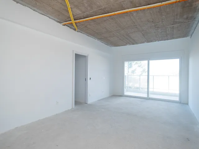Apartamento novo no Luís de Camões, na Dom Joaquim, em Pelotas. 97 m², 2 dormitórios, suíte, sacada, vaga dupla e infraestrutura de lazer.