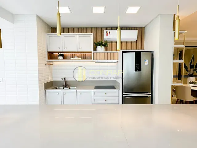 Apartamento com 230m² 3 quartos e 4 banheiros, à venda, no bairro Meia Praia em Itapema