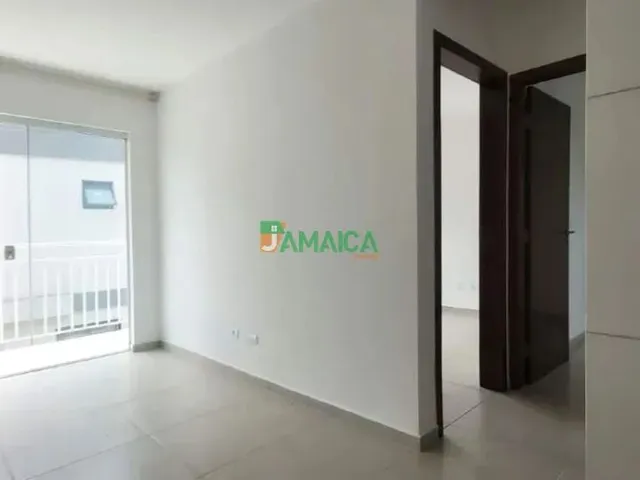 Apartamento 2 quartos e 1 banheiro, para alugar, no bairro Paloma em Colombo