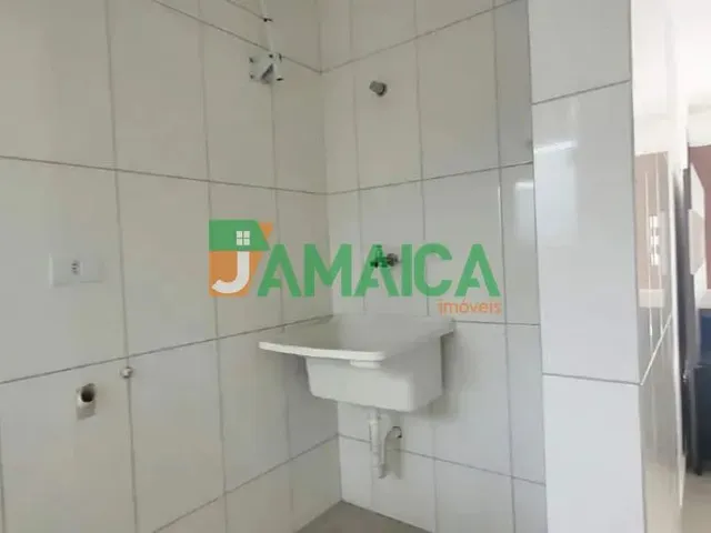 Apartamento 2 quartos e 1 banheiro, para alugar, no bairro Paloma em Colombo