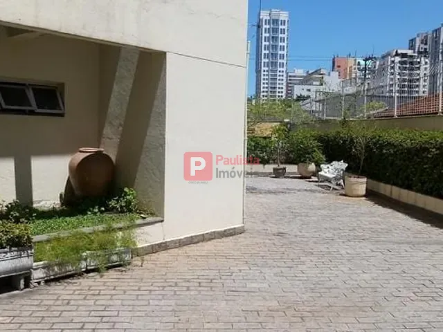 Apartamento com 50m² 1 quarto e 1 banheiro, para alugar, no bairro Moema em São Paulo