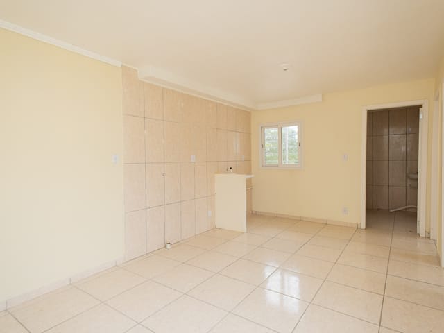 Apartamento com 57m² 2 quartos e 1 banheiro, para alugar, no bairro Três Vendas em Pelotas