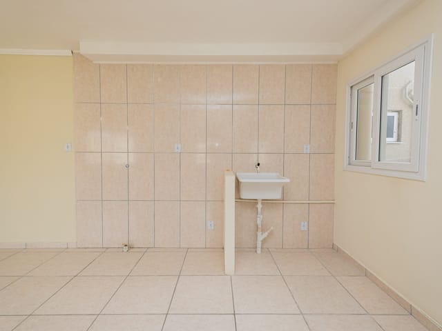 Apartamento com 57m² 2 quartos e 1 banheiro, para alugar, no bairro Três Vendas em Pelotas