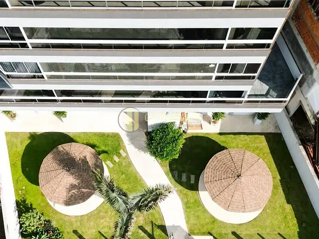 Apartamento com 155m² 3 quartos e 2 banheiros, à venda, no bairro Meia Praia em Itapema