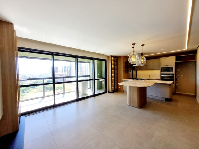 Apartamento com 196m² 2 quartos e 3 banheiros, para alugar, no bairro Santa Rosa em Londrina