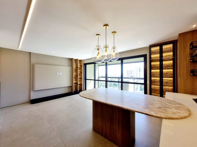 Apartamento com 196m² 2 quartos e 3 banheiros, para alugar, no bairro Santa Rosa em Londrina
