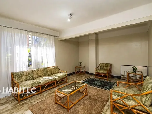 Apartamento 3 quartos e 2 banheiros, para alugar, no bairro Água Verde em Curitiba