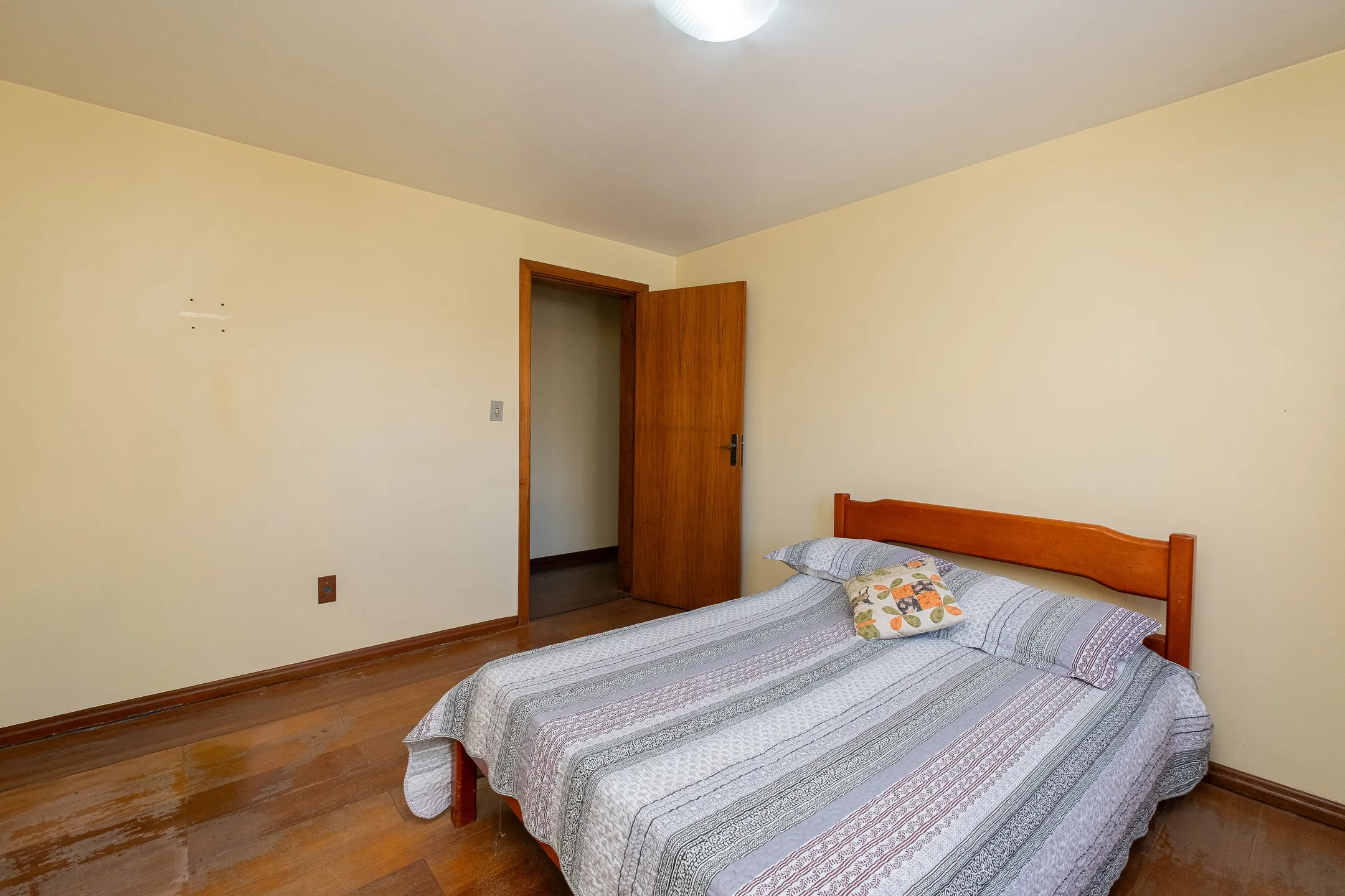Apartamento duplex à venda no Edifício Alphaville, Centro - 300 m², 4 quartos (sendo 1 suíte), amplo terraço com face norte e vaga coberta. - 14
