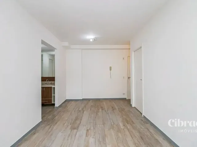 Apartamento 1 quarto e 1 banheiro, para alugar, no bairro Vila Izabel em Curitiba