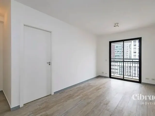 Apartamento 1 quarto e 1 banheiro, para alugar, no bairro Vila Izabel em Curitiba