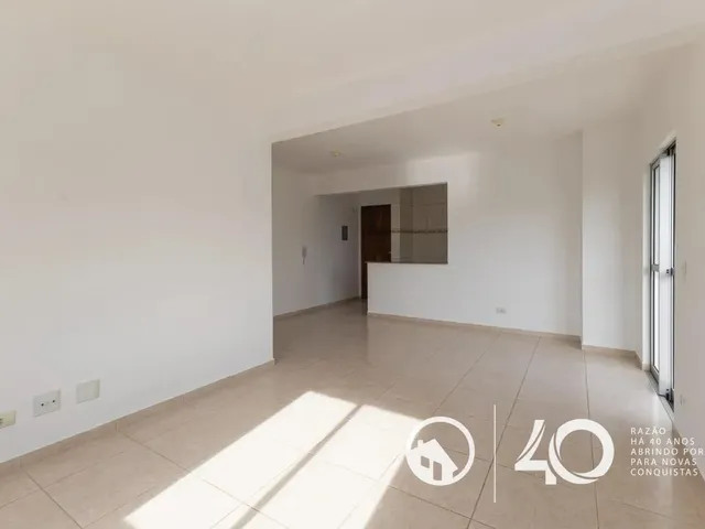 Apartamento 3 quartos e 1 banheiro, para alugar, no bairro Tingui em Curitiba