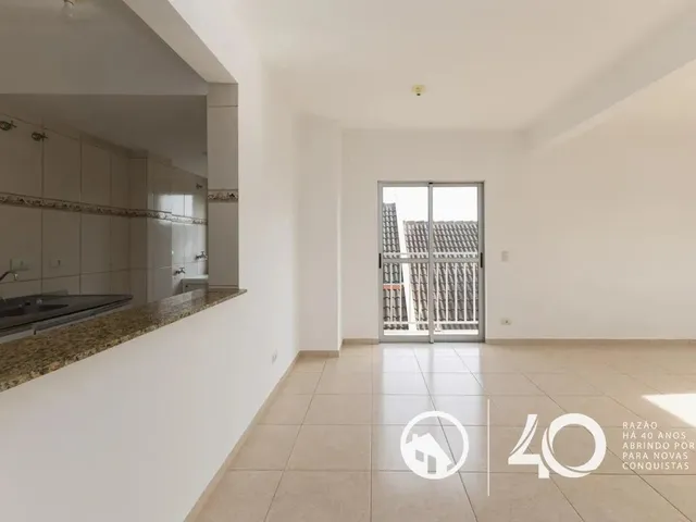 Apartamento 3 quartos e 1 banheiro, para alugar, no bairro Tingui em Curitiba