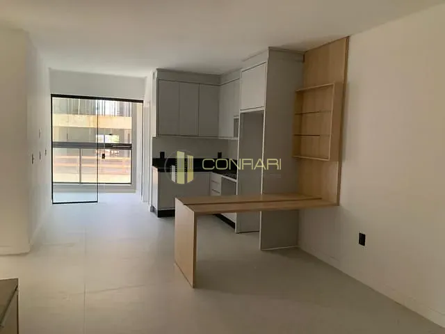 Apartamento 2 quartos e 2 banheiros, para alugar, no bairro Perequê em Porto Belo