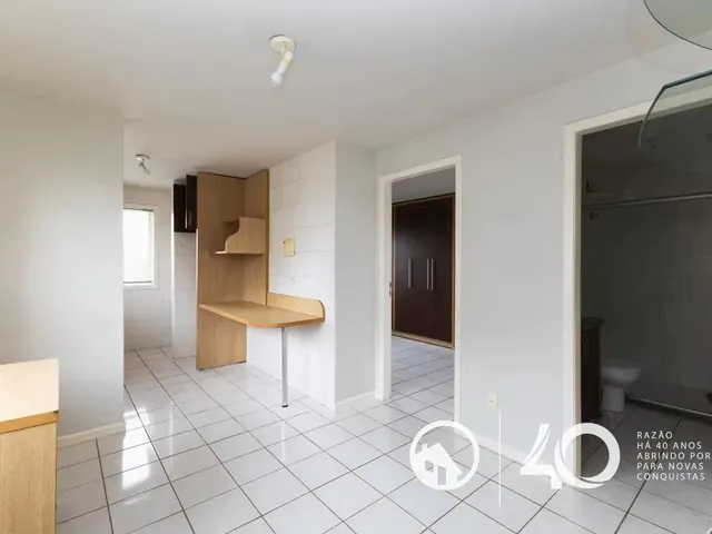 Apartamento 1 quarto e 1 banheiro, para alugar, no bairro Rebouças em Curitiba