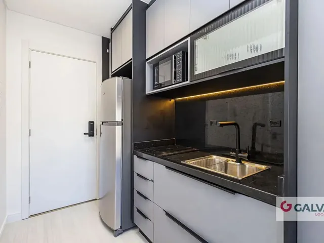 Apartamento 1 quarto e 1 banheiro, para alugar, no bairro Centro em Curitiba