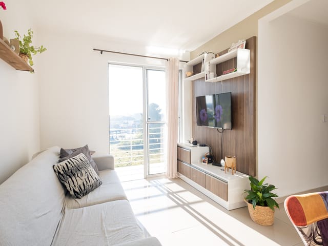 Apartamento com 62m² 2 quartos e 1 banheiro, para alugar, no bairro Centro em Pelotas
