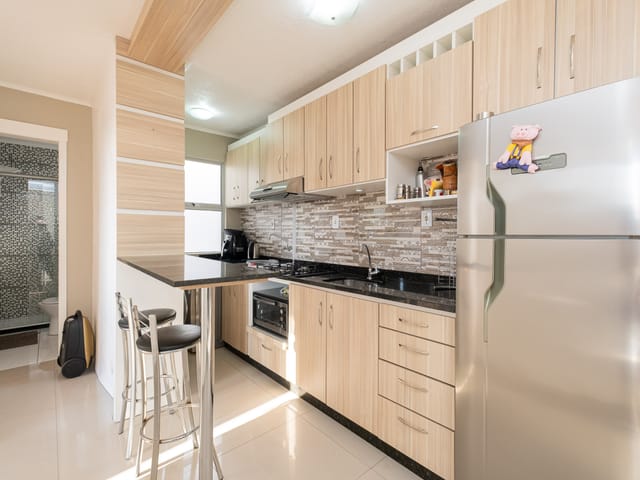 Apartamento com 62m² 2 quartos e 1 banheiro, para alugar, no bairro Centro em Pelotas
