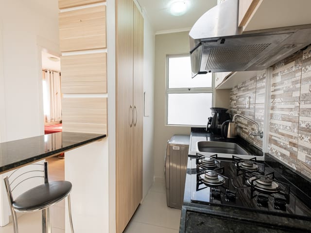 Apartamento com 62m² 2 quartos e 1 banheiro, para alugar, no bairro Centro em Pelotas