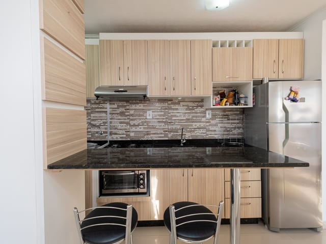 Apartamento com 62m² 2 quartos e 1 banheiro, para alugar, no bairro Centro em Pelotas