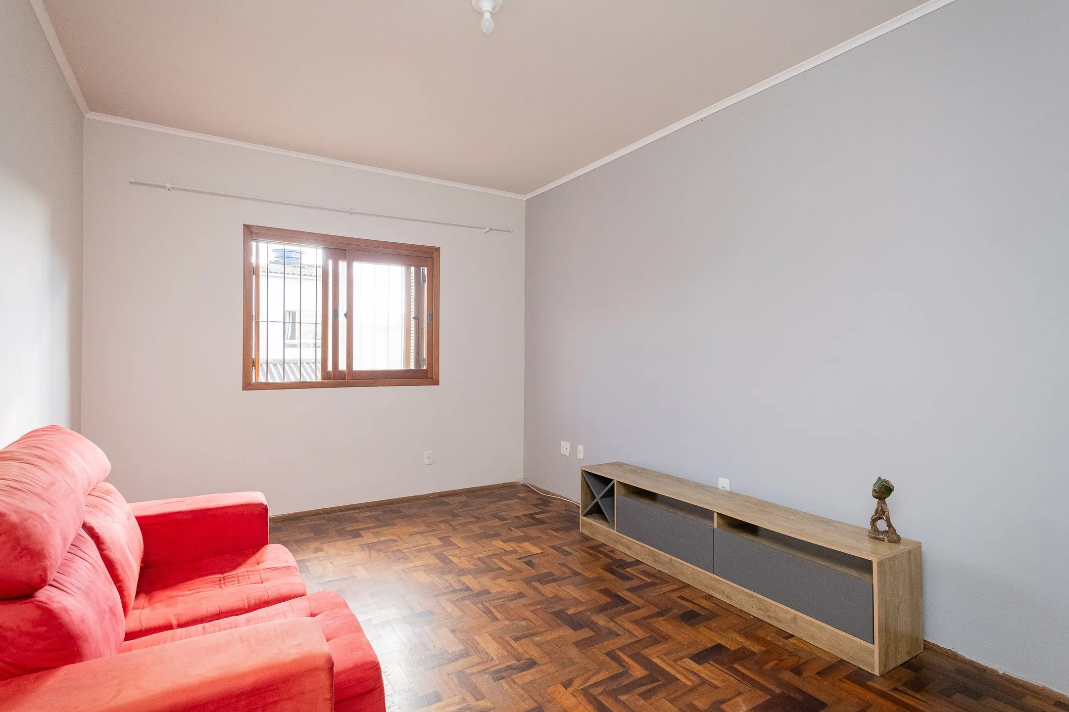 Apartamento de 2 Dormitórios para Venda e Aluguel no Centro de Pelotas RS, Excelente Localização, Conforto e Praticidade Urbana