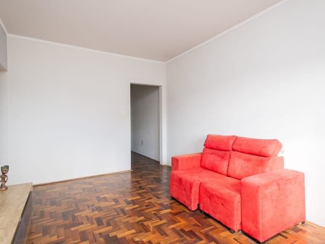 Apartamento 2 quartos e 2 banheiros, à venda ou para alugar, no bairro Centro em Pelotas