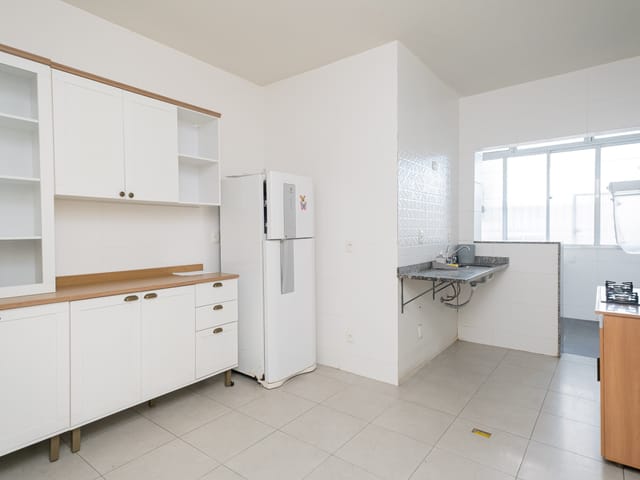Apartamento 2 quartos e 2 banheiros, à venda ou para alugar, no bairro Centro em Pelotas
