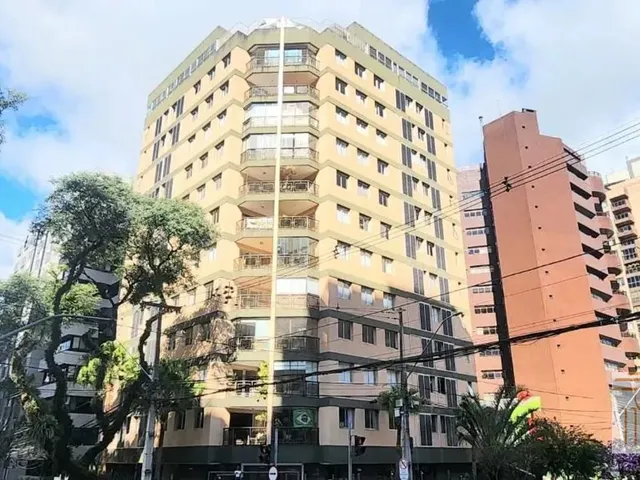 Apartamento 3 quartos e 2 banheiros, à venda, no bairro Água Verde em Curitiba