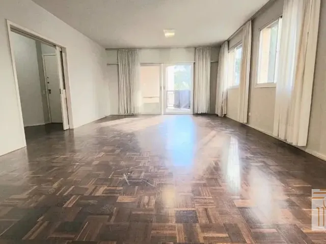 Apartamento 3 quartos e 2 banheiros, à venda, no bairro Água Verde em Curitiba