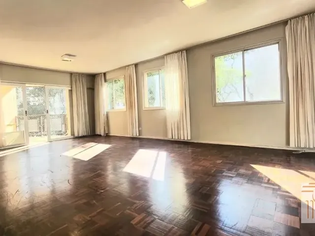 Apartamento 3 quartos e 2 banheiros, à venda, no bairro Água Verde em Curitiba