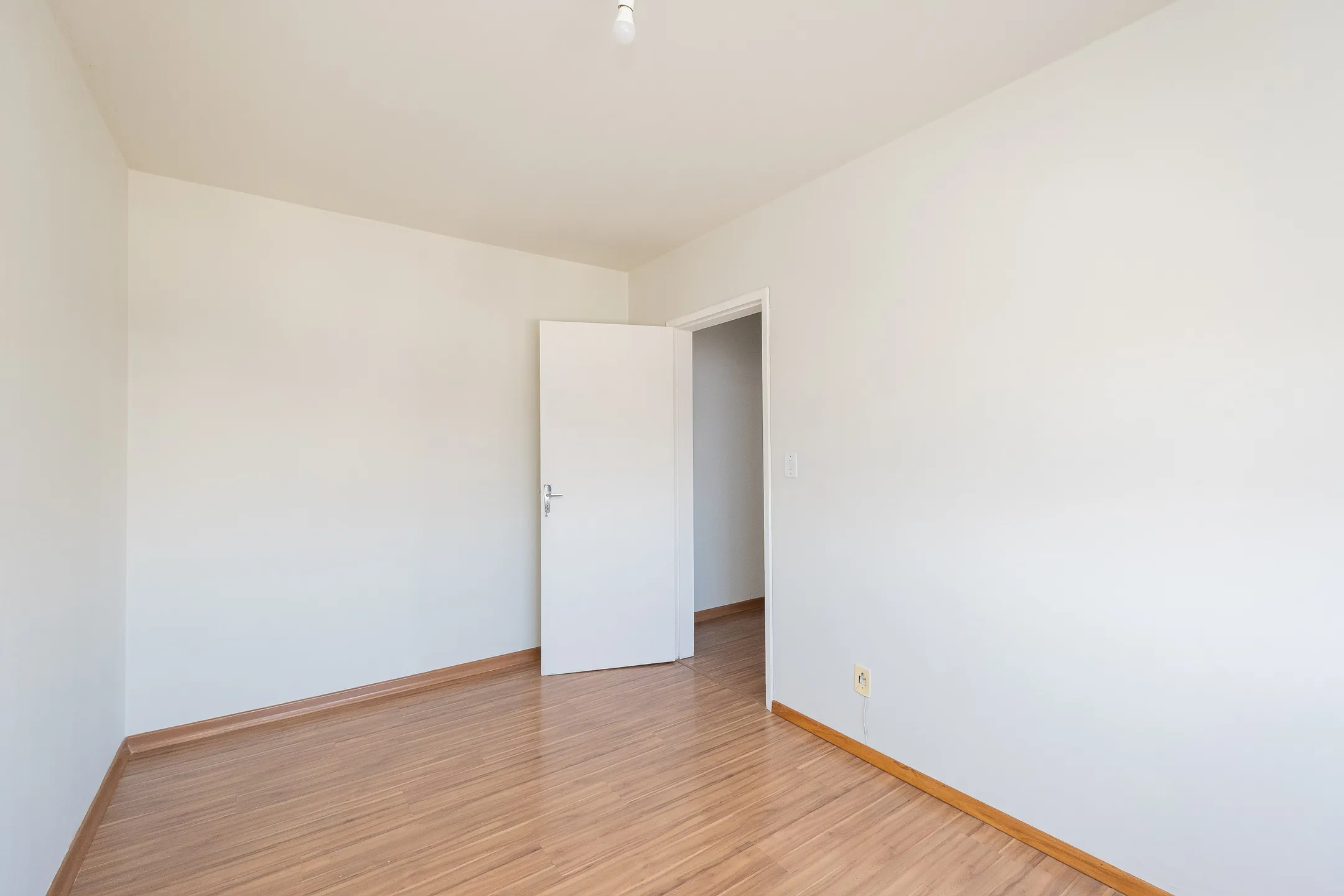 Apartamento de 3 Dormitórios para Aluguel no Bairro Areal em Pelotas RS com Vaga de Garagem, Excelente Localização e Conforto - 10
