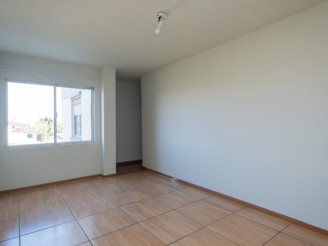 Apartamento com 77m² 3 quartos e 1 banheiro, para alugar, no bairro Areal em Pelotas