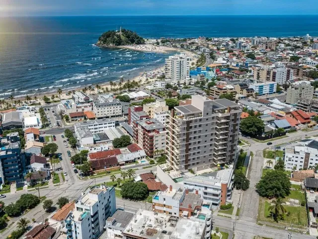 Apartamento 2 quartos e 1 banheiro, à venda, no bairro Centro em Guaratuba
