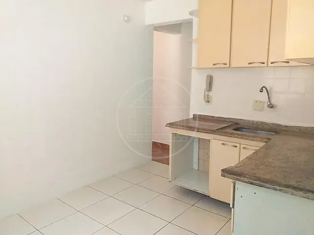 Apartamento 3 quartos e 1 banheiro, à venda, no bairro Parque das Árvores em São Paulo