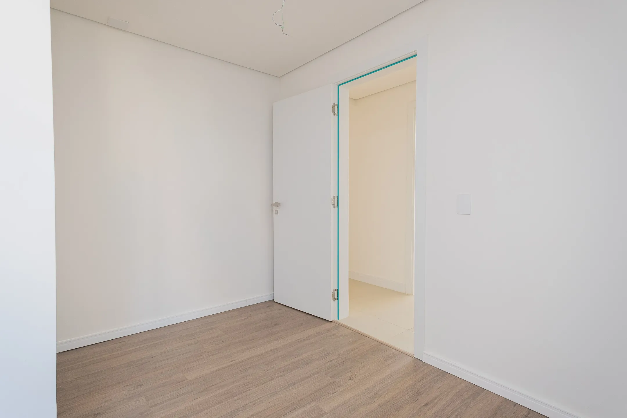 Apartamento à venda no Miguel Zabaleta, Centro - 93 m², 3 quartos (sendo 1 suíte), churrasqueira, sacada com face norte e vaga coberta. - 12