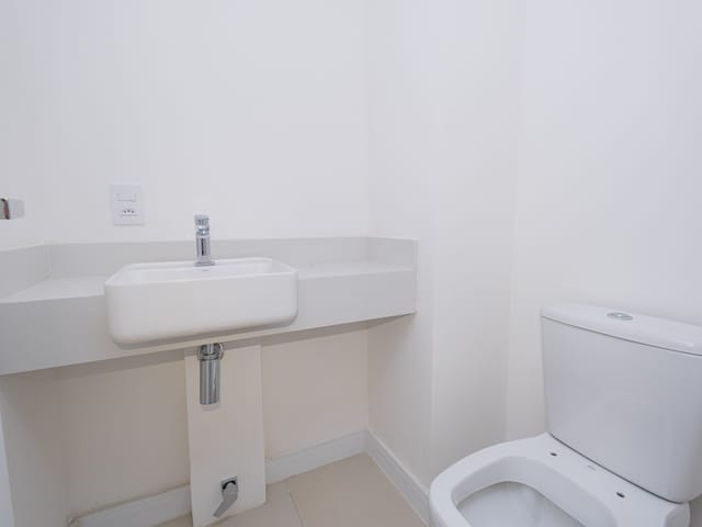 Apartamento com 166m² 3 quartos e 2 banheiros, à venda, no bairro Centro em Pelotas