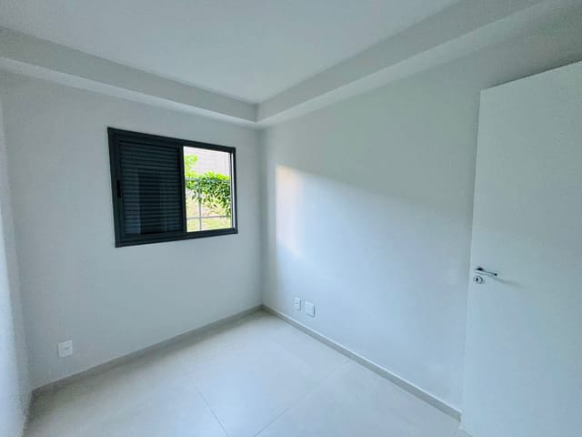 Apartamento 2 quartos e 1 banheiro, para alugar, no bairro Aurora em Londrina