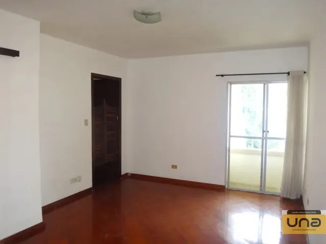 Apartamento 2 quartos e 1 banheiro, para alugar, no bairro AGUA VERDE em Curitiba