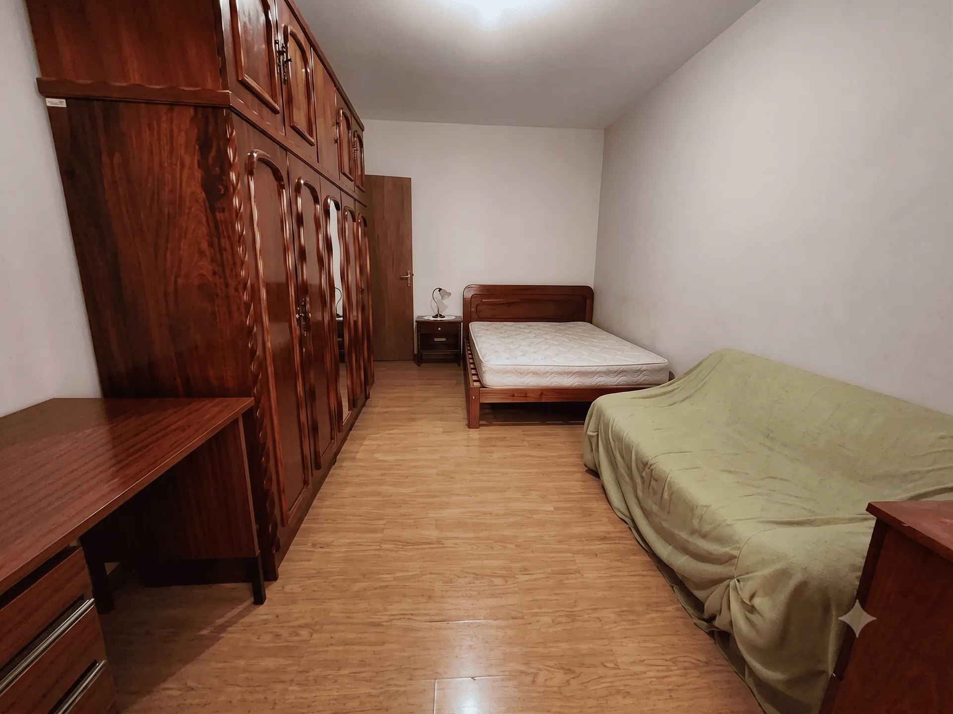 Apartamento à venda na Santa Tecla, centro de Pelotas - 114 m², 2 quartos, 3 sacadas, face norte e prédio com elevador. - 6