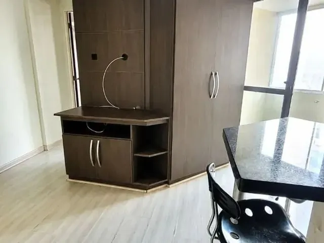 Apartamento 1 quarto e 1 banheiro, para alugar, no bairro Bigorrilho em Curitiba