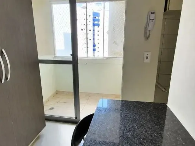 Apartamento 1 quarto e 1 banheiro, para alugar, no bairro Bigorrilho em Curitiba