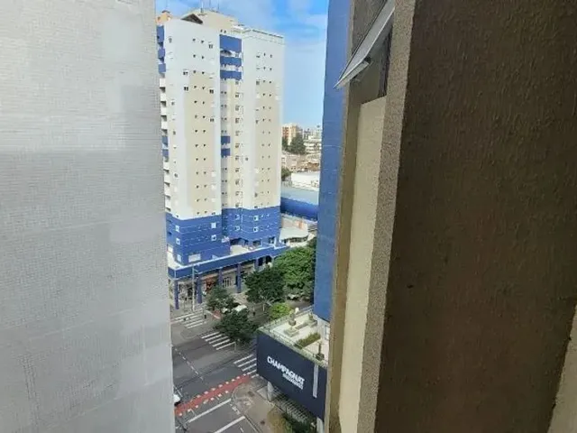 Apartamento 1 quarto e 1 banheiro, para alugar, no bairro Bigorrilho em Curitiba