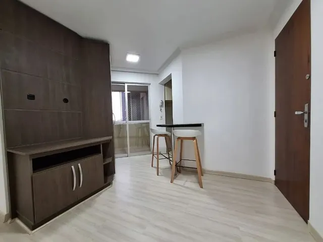 Apartamento 1 quarto e 1 banheiro, para alugar, no bairro Bigorrilho em Curitiba